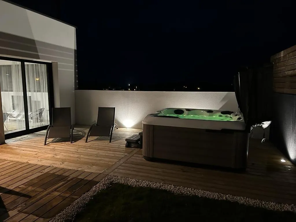 Villa Brehat Vue Mer Et Jacuzzi Tréveneuc Hébergement de vacances