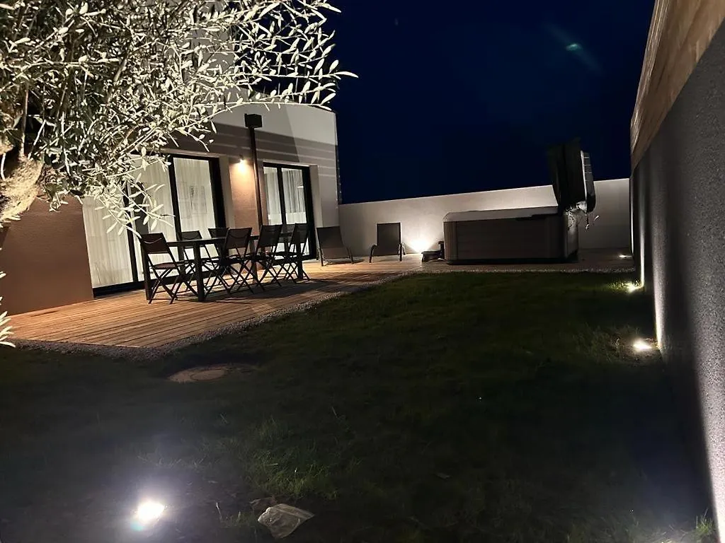 Hébergement de vacances Villa Brehat Vue Mer Et Jacuzzi Tréveneuc